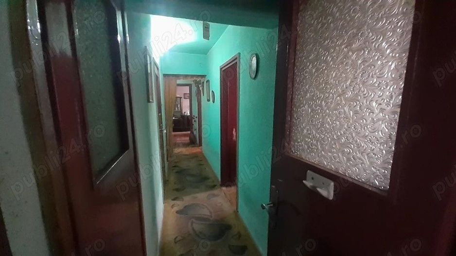 Apartament  3 camere zona Torontalului etaj 3 - Poză 2