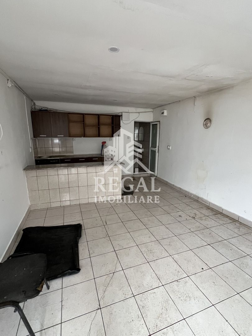 Spațiu de închiriat – ideal pentru spălătorie auto, atelier mecanic - Poză 5