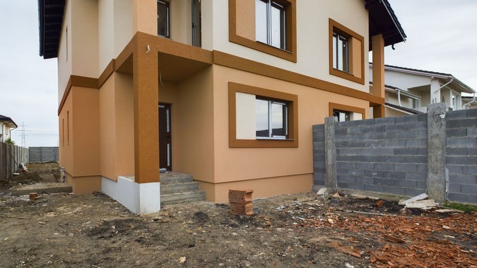 Duplex în Moșnița Nouă, în spate la Castel - Poză 8