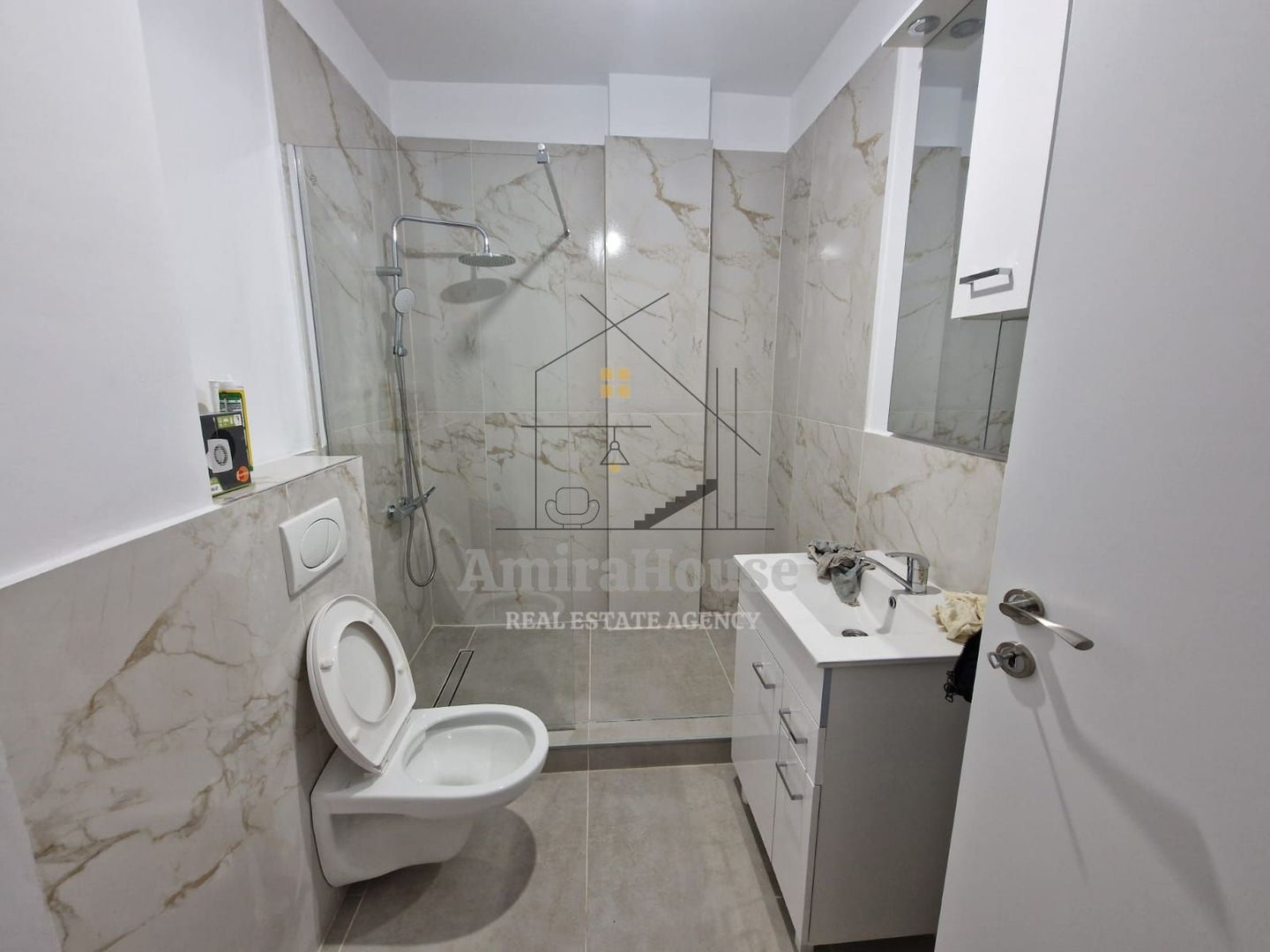 Apartament 2 camere, finisat, parcare, terasa 31 mp,  str Sub Cetate, Floresti - Poză 14