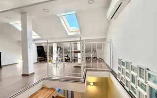 Cosmopolis - Vila NC cu 2 Dormitoare Mobilata si Utilata - Poză 18