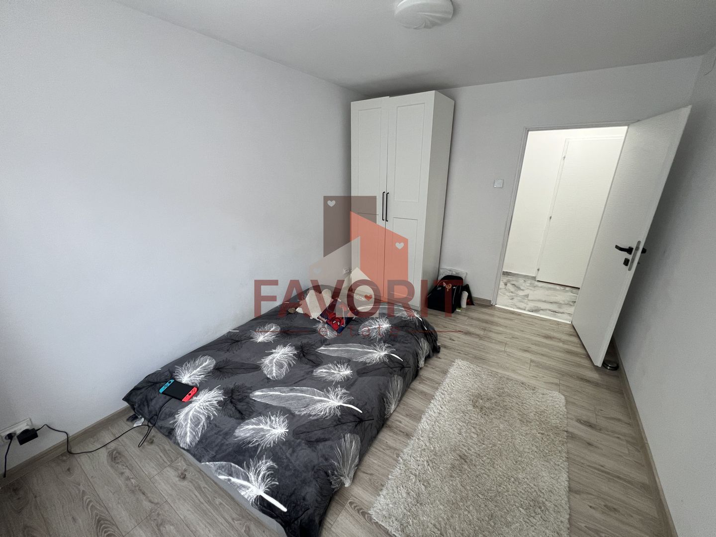 Apartament 3 camere decomandat | 2 Bai | Proaspat Renovat | Sagului - Poză 2
