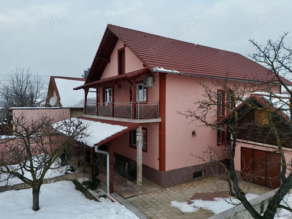 Casă D+P+E - 360 mp Utili - Teren 710 mp   Zona Cetate, Alba Iulia - Poză 1