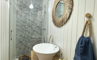 Imobil cu destinatii multiple- 6 apartamente - Poză 45