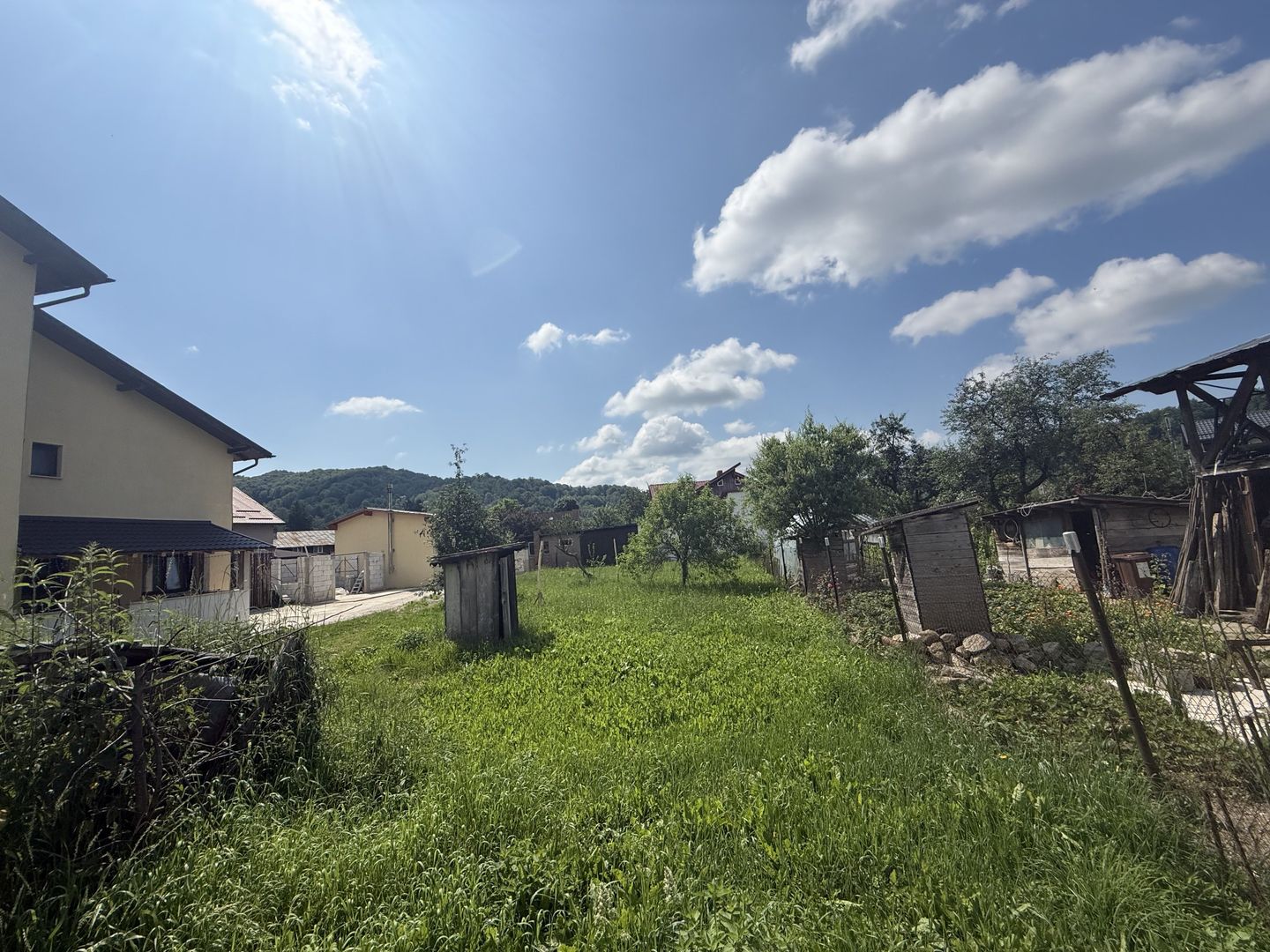 Casă + anexă și teren intravilan 813 mp cu toate utilitățile ! - Poză 2