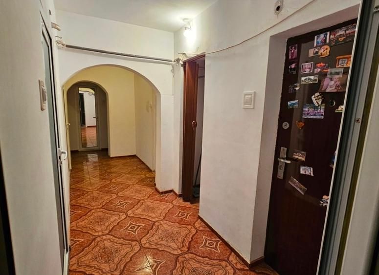 Apartament 4 camere, etaj 1 , Micro 18 - Poză 13