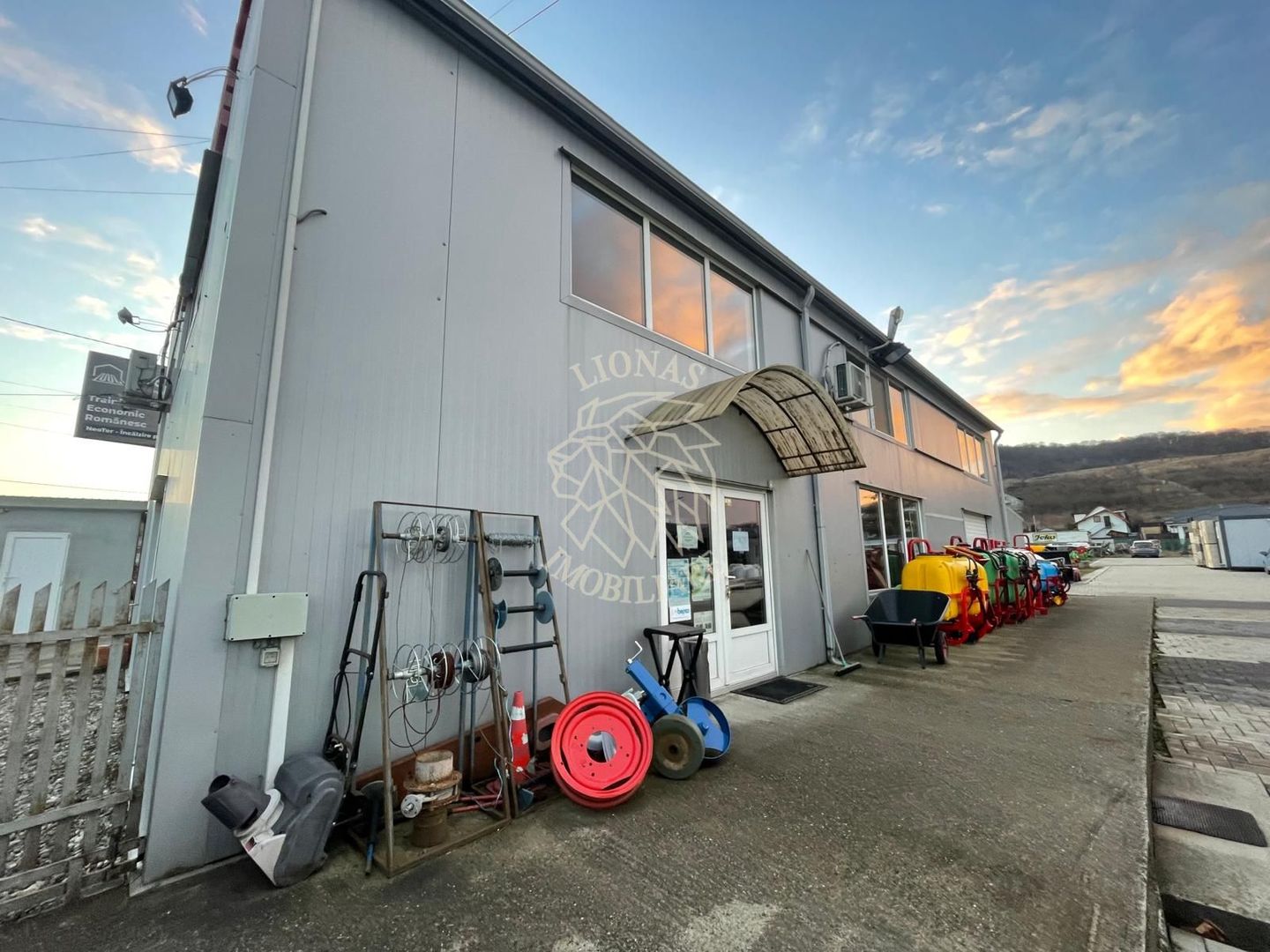 Hala la strada principala 350 mp-Viisoara - Poză 17