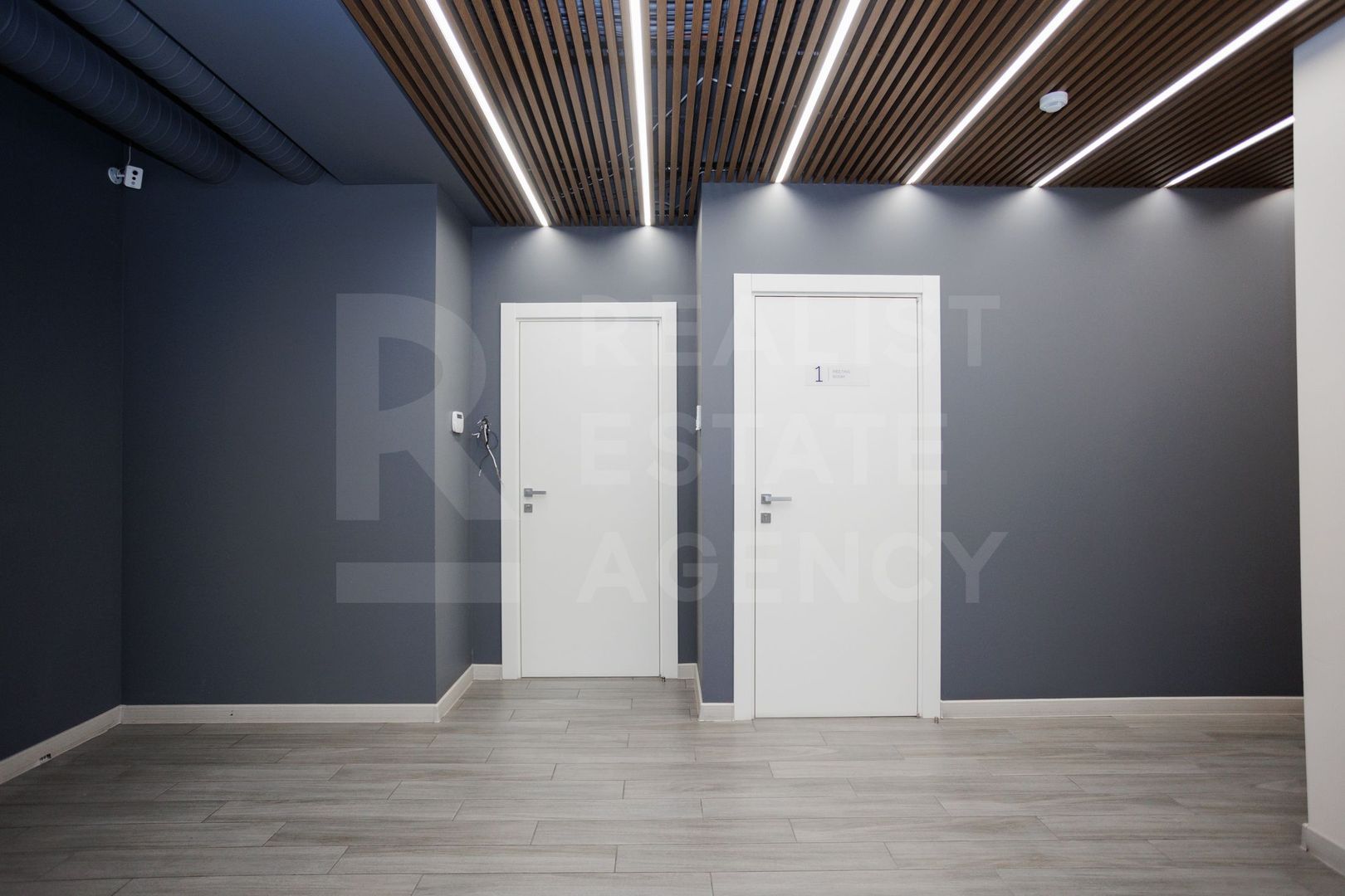 Se oferă oficiu sper chirie 270 mp, str. Petru Rareș, Centru - Poză 34