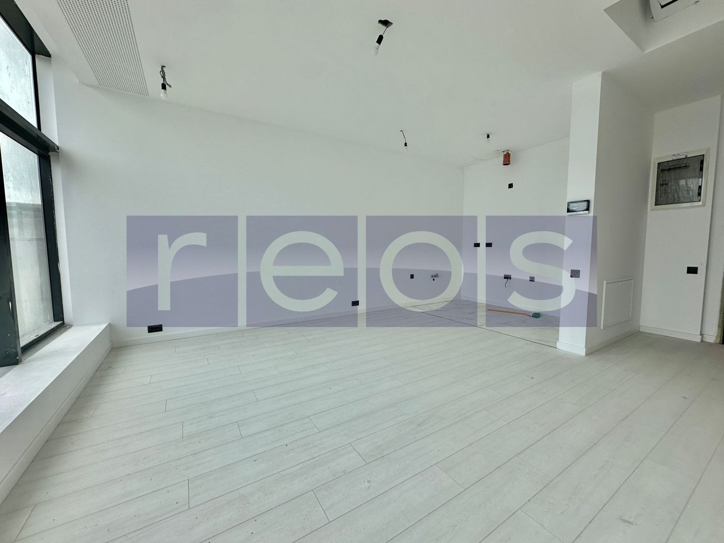 ONE NORTH LOFTS | 2 CAMERE | 60MP | IDEAL INVESTITIE | LOC PARCARE | - Poză 2