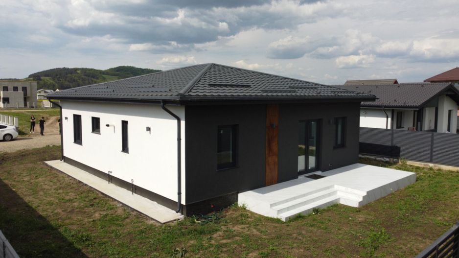 Casă/Vilă cu 4 camere de vânzare - Sampetru, zona Dealul Lempes - Poză 5