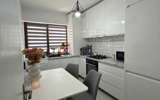 Apartament 3 camere de vanzare / Zona Parcul Poligon - Poză 3