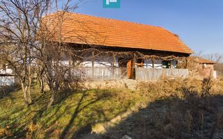Casă rustică de vânzare în Tauț - Poză 2