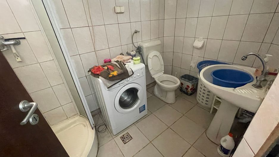 Casa cu 2 apartamente zona Mehala - Poză 28