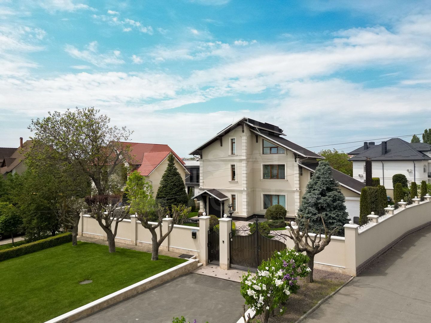 Vânzare, casă, 3 nivele, str. Sfintul Pavel, Codru - Poză 3