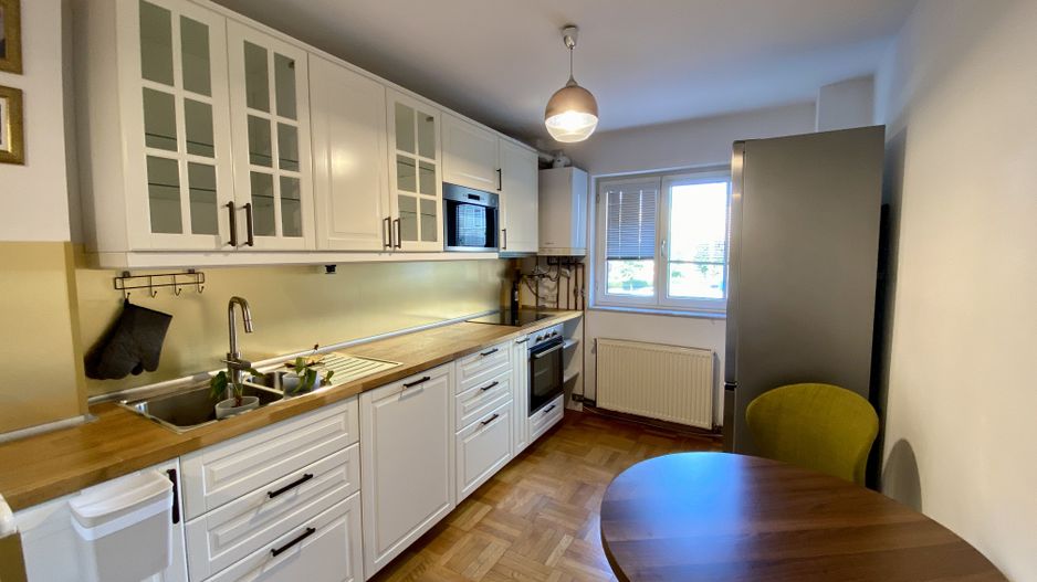Apartament cu 3 camere in Centrul Civic - Poză 1