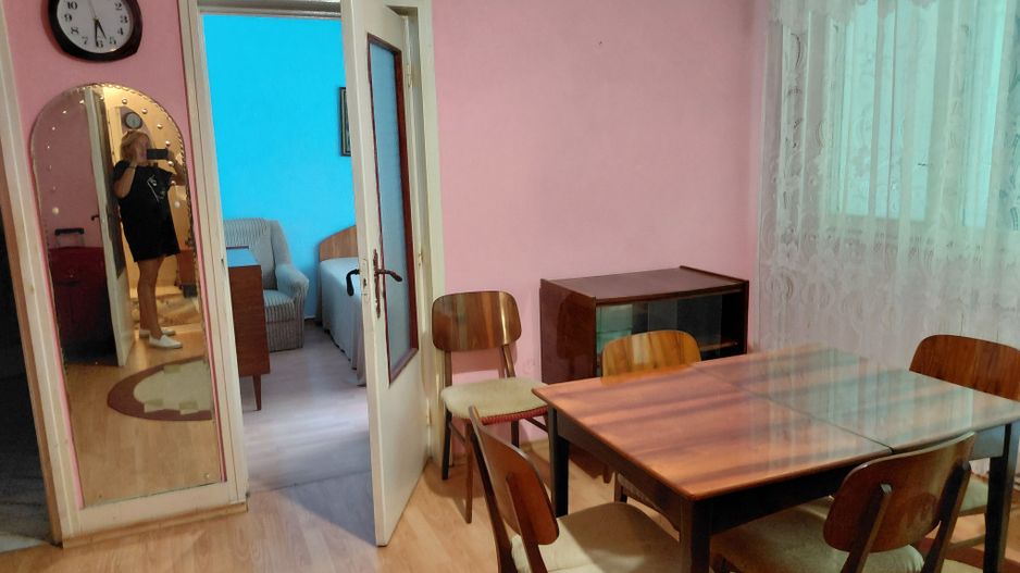 Apartament cu 2 camere Tiglina 1,et.2,strada Saturn zona pietei - Poză 8
