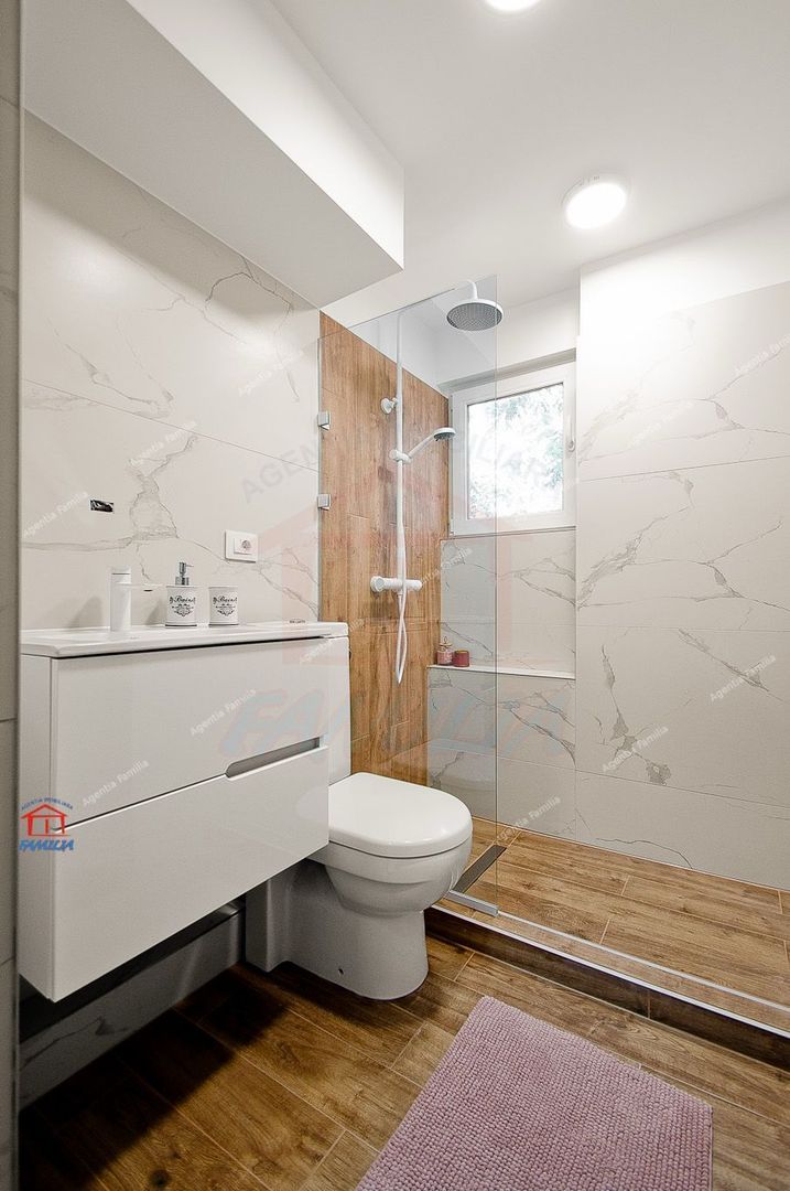 Inchiriere apartament 3 camere decomandat zona centrala - Poză 13