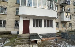 De vinzare apartament Riscani in spatelele CC Soiuz - Poză 1