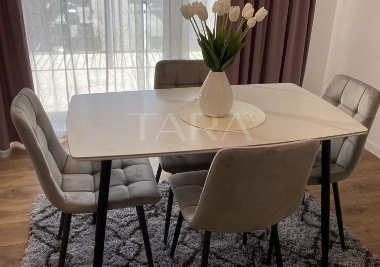 Apartament cu 3 camere și terasă generoasă – zona Vivo. - Poză 1