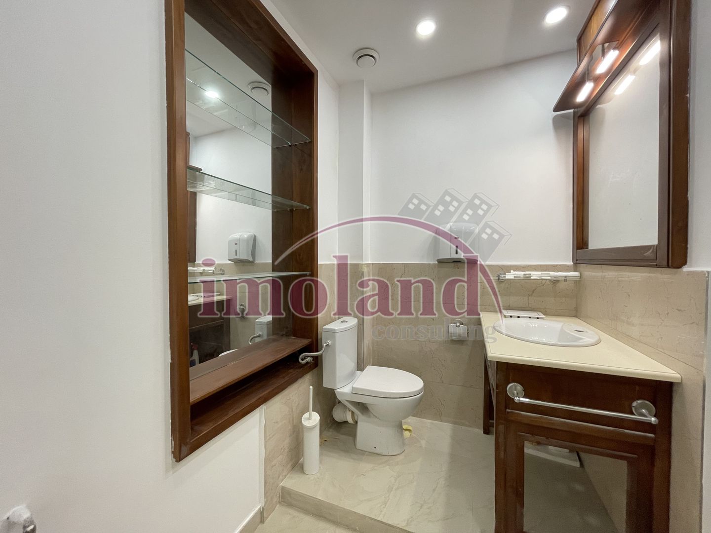 Inchiriere garsoniera 37 mp in vila | ideal business | Primaverii - Poză 11