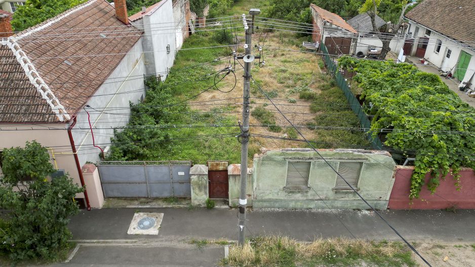 Teren intravilan 2311mp, 35 euro mp - Poză 2