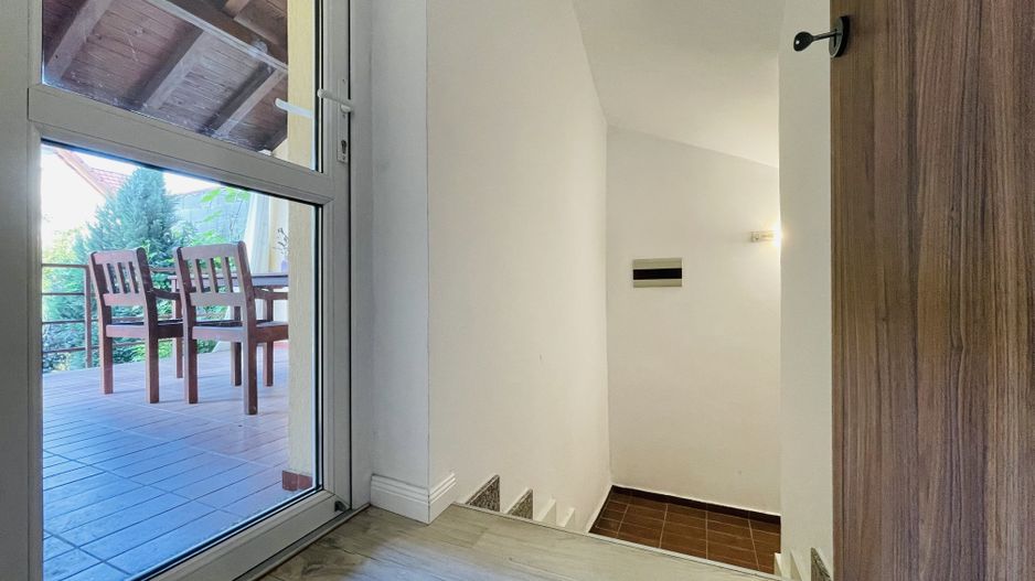 Casa individuala cu 4 dormitoare, 184 mp | Garaj & Gradina | Fropin - Poză 9