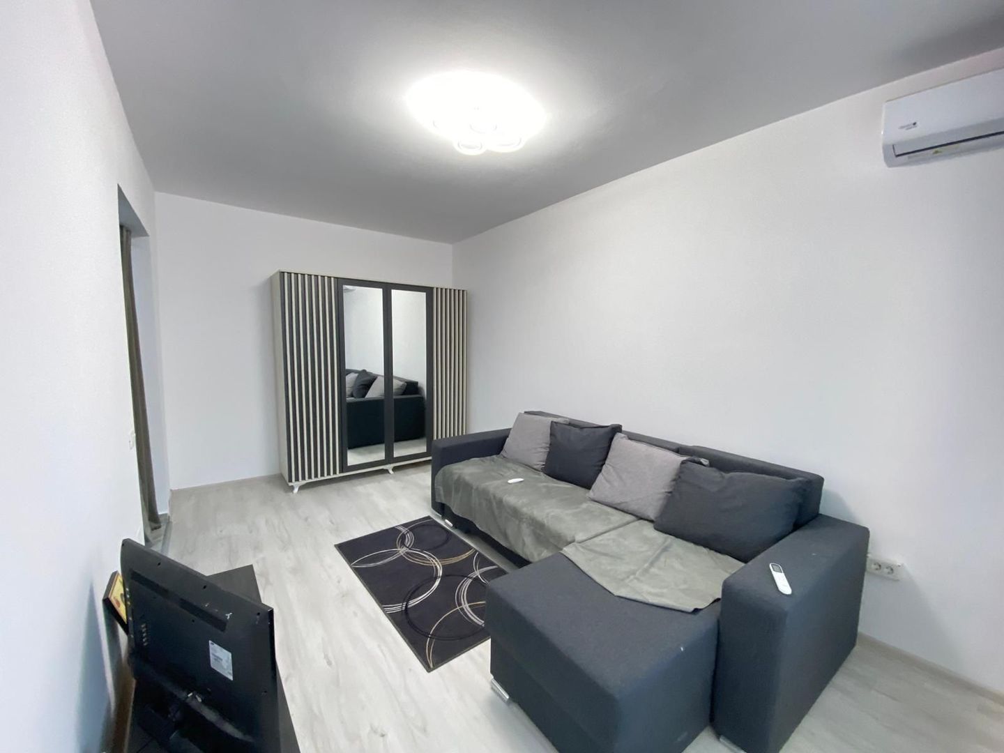 De inchiriat apartament de 2 camere zona Militarii/Parcare inclusa MD1 - Poză 2