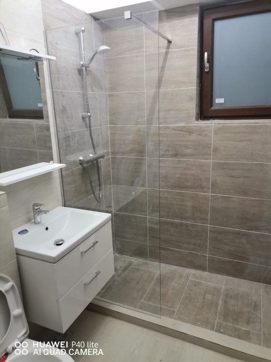 Inchiriere apartament 3 camere,nemobilat, bloc nou, zona Nord - Poză 4
