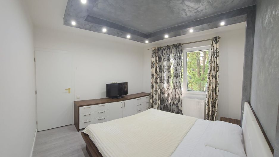Apartament 3 camere,2 bai,70 mp,bloc izolat ,cartier,Tudor - Poză 10