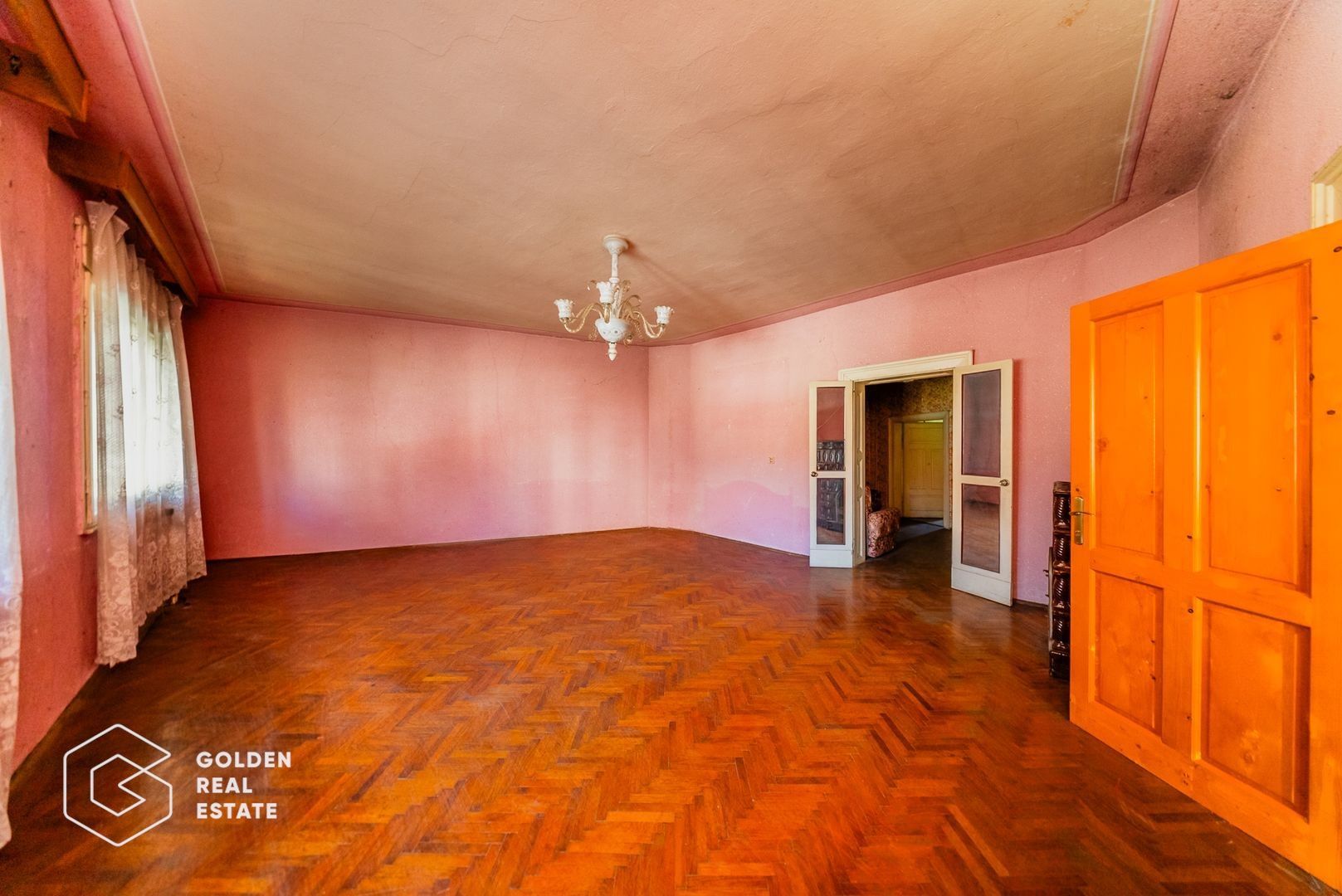 Casa individula cu 5 camere, zona central - Poză 11