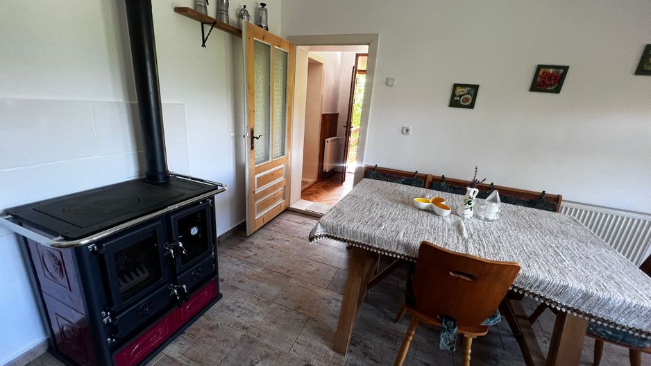 Ocazie unică! Casă de vânzare în stațiunea Covasna! - Poză 16