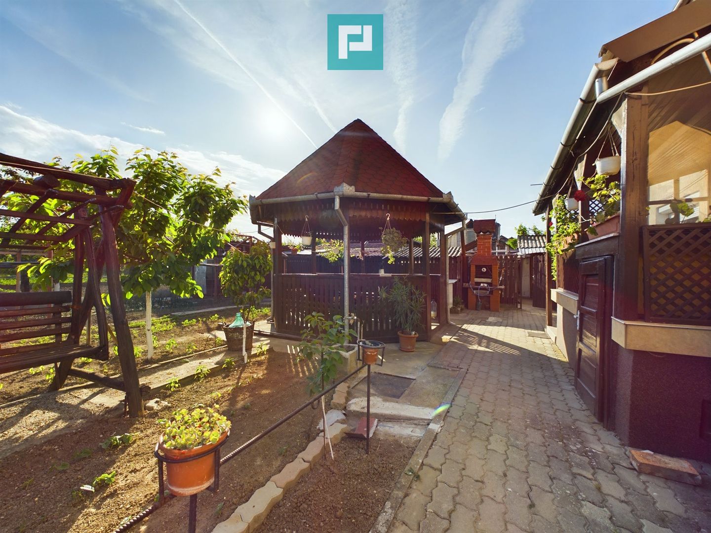 Casă clasică în Chișineu-Criș - Poză 5