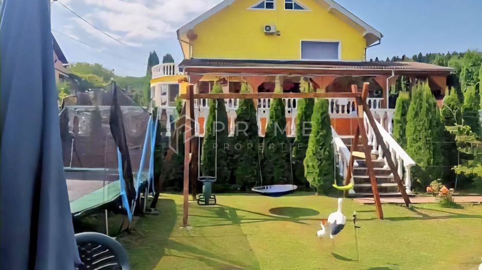 Casă individuală 310mp utili, 8 camere, piscină - Poză 2