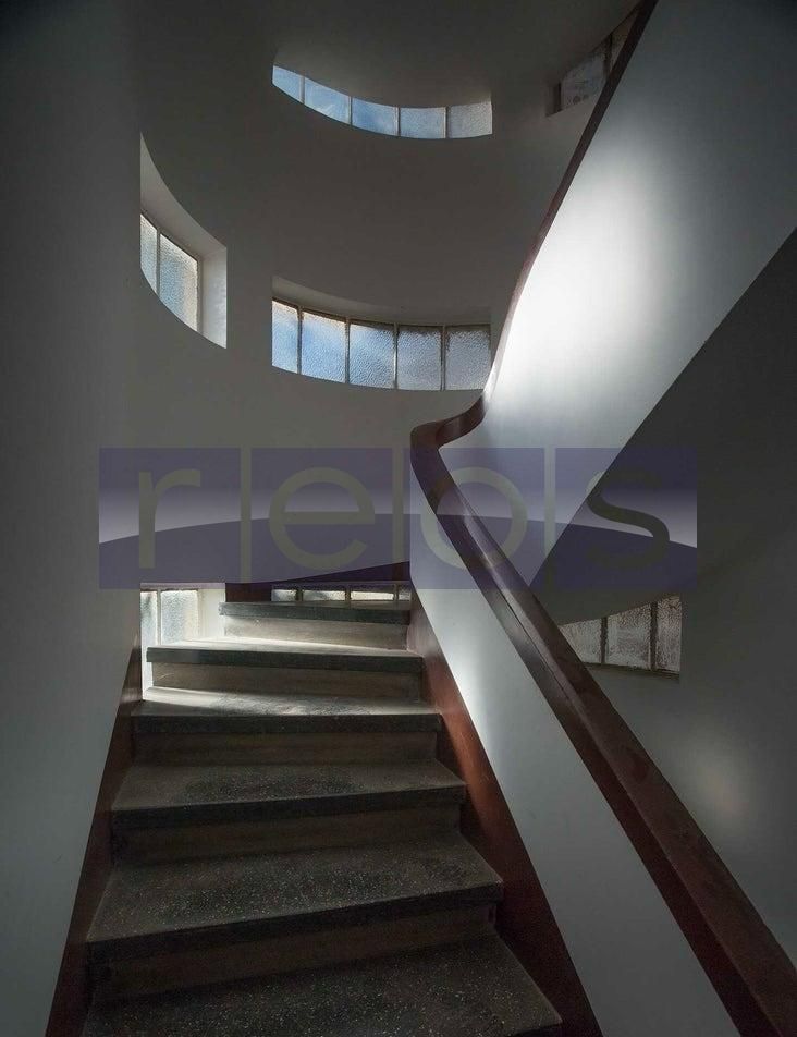 CLĂDIRE INTERBELICĂ ÎN CARTIERUL ICOANEI IDEAL INVESTIȚII - Poză 4