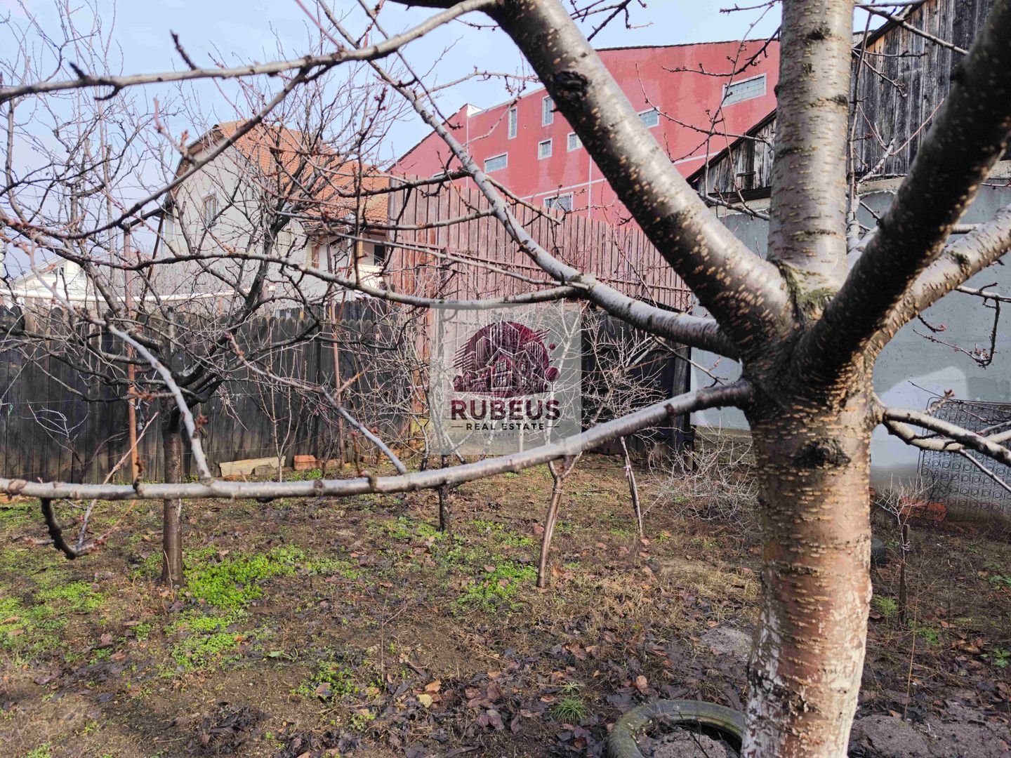 Casa cu personalitate in Calomfirescu – spatiu, liniste si teren gener - Poză 34