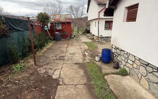 Casă corp C1 84mp + casă corp C2 51mp+garaj+ grădină și teren 889mp - Poză 32