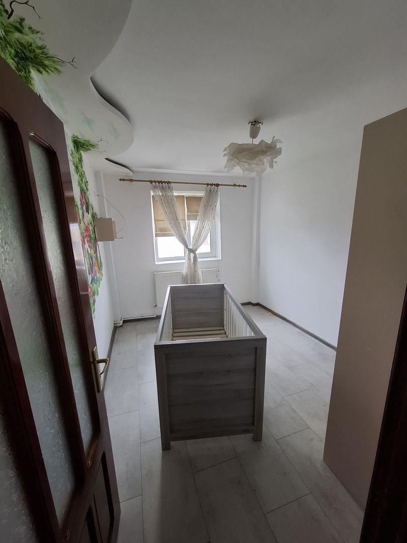 Apartament 3 camere decomandat insula de agrement - Poză 12