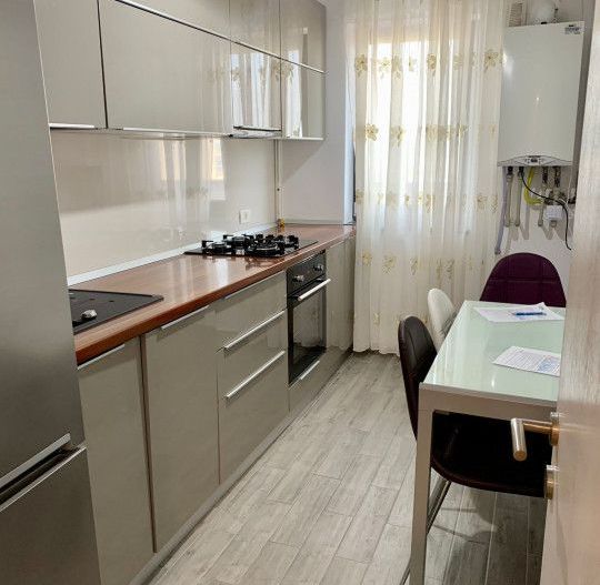 Inchriere Apartament 3 Camere zona Ultracentrala Bloc Nou - Poză 5