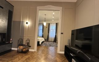 Eleganță, lumină și liniște – 3 camere în inima Clujului - Poză 2