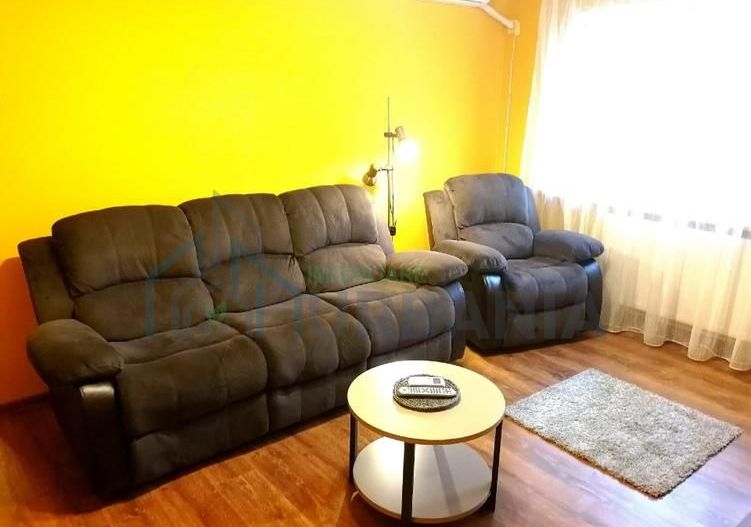 Apartament 3 camere, renovat, Podu Roș - Complex 1001 Articole, 10 minute de Palas - Poză 2