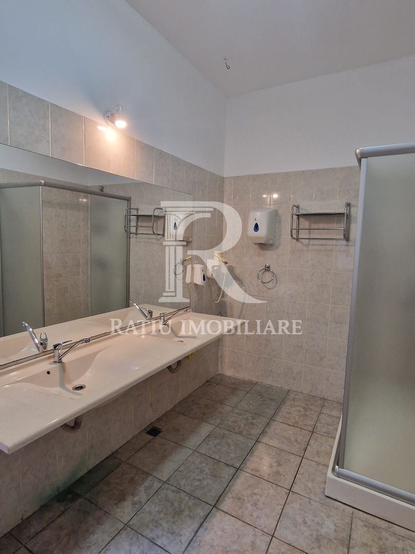 Spațiu comercial | Ideal pentru companii | Zonă centrală | Oradea - Poză 12