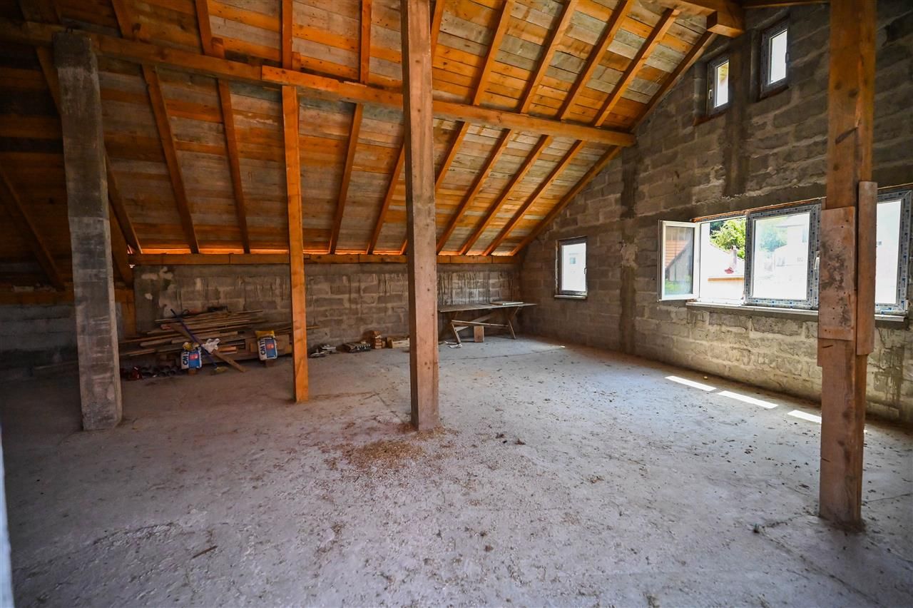 Oportunitate investitionala/ rezidentiala in Centrul Istoric Medieval - Poză 9