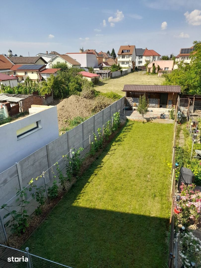 Jumatate din casa duplex D+P+E , 4 camere  in spatele strandului - Poză 5