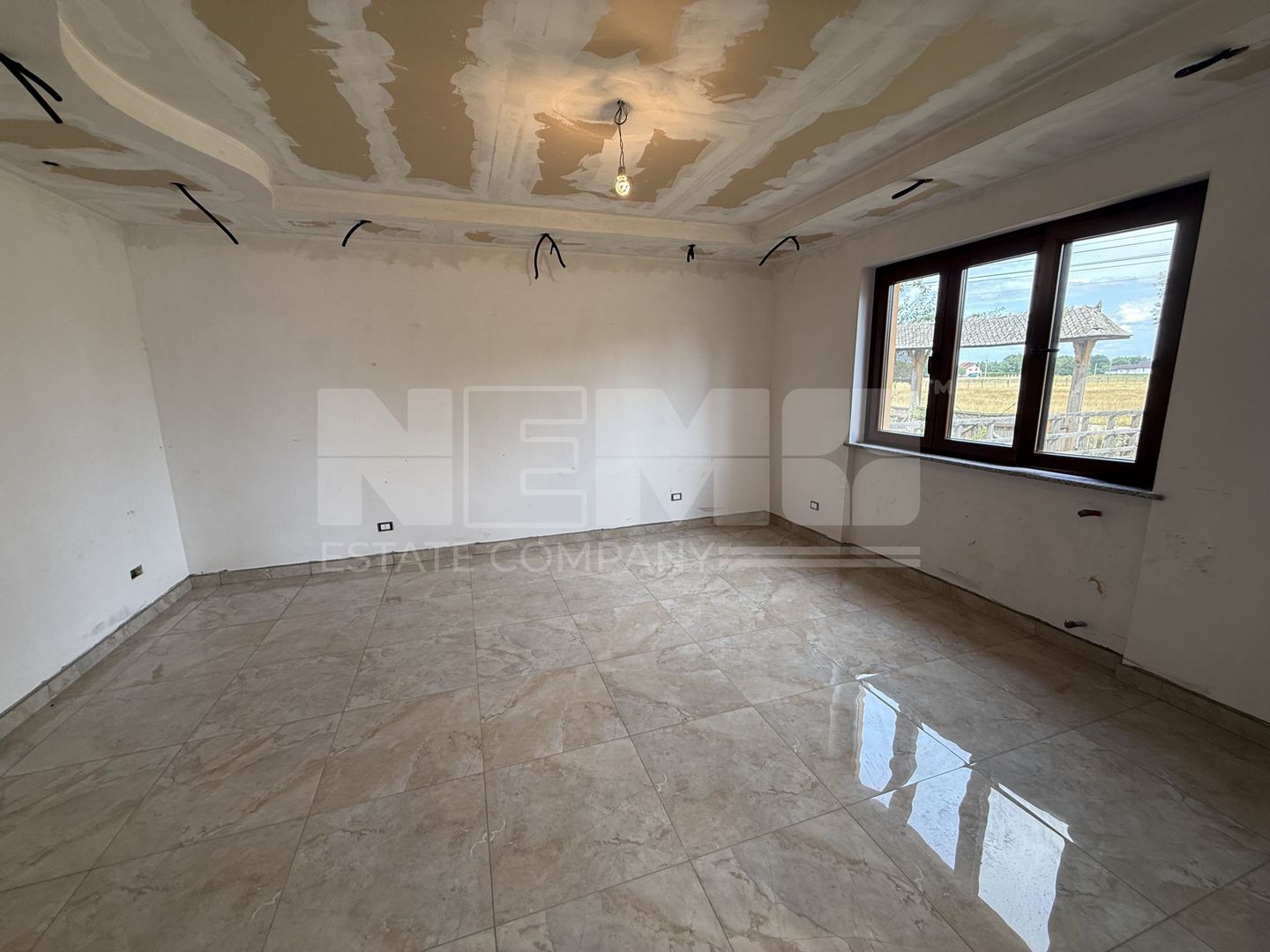 Casă de vânzare Frătăuții Vechi | Teren 1.970 mp - Poză 2