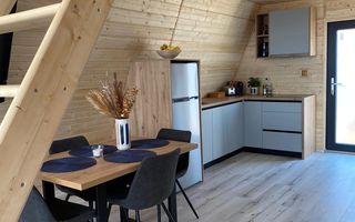 Afacere la cheie! Minicomplex 2 cabane A-frame, teren 1250mp, Vladeasa - Poză 10