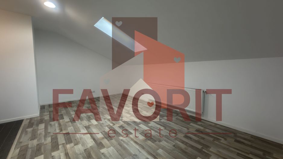 Disponibil imediat. Bloc nou - Poză 4