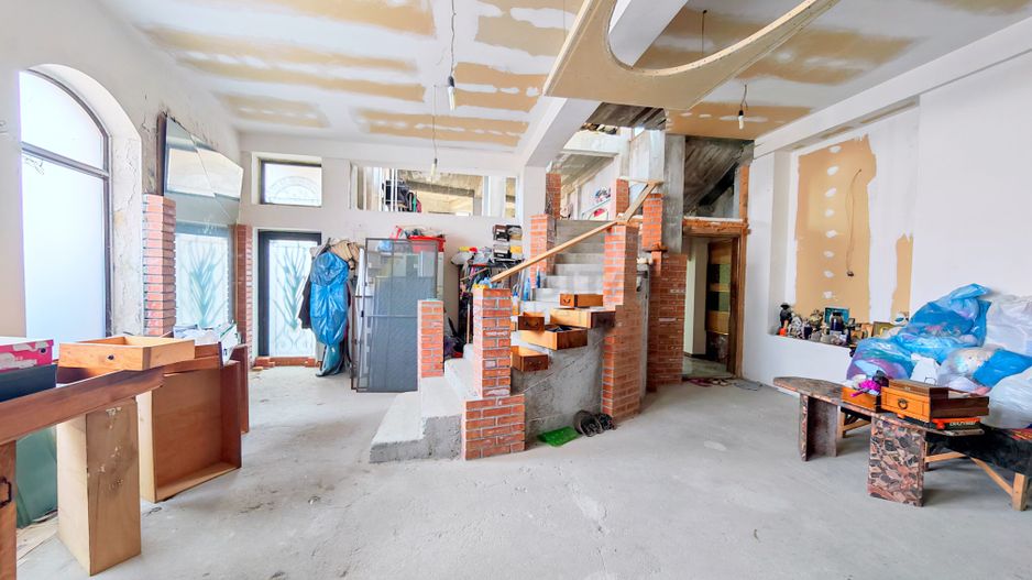 Oportunitate I în Centrul Târgoviștei: Clădire de 498 mp - Poză 13