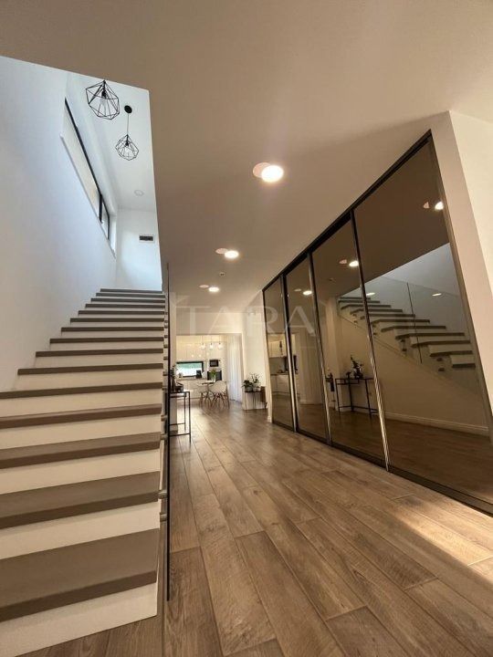 Casa spectaculoasa, zona privata, finisaje de lux. - Poză 7