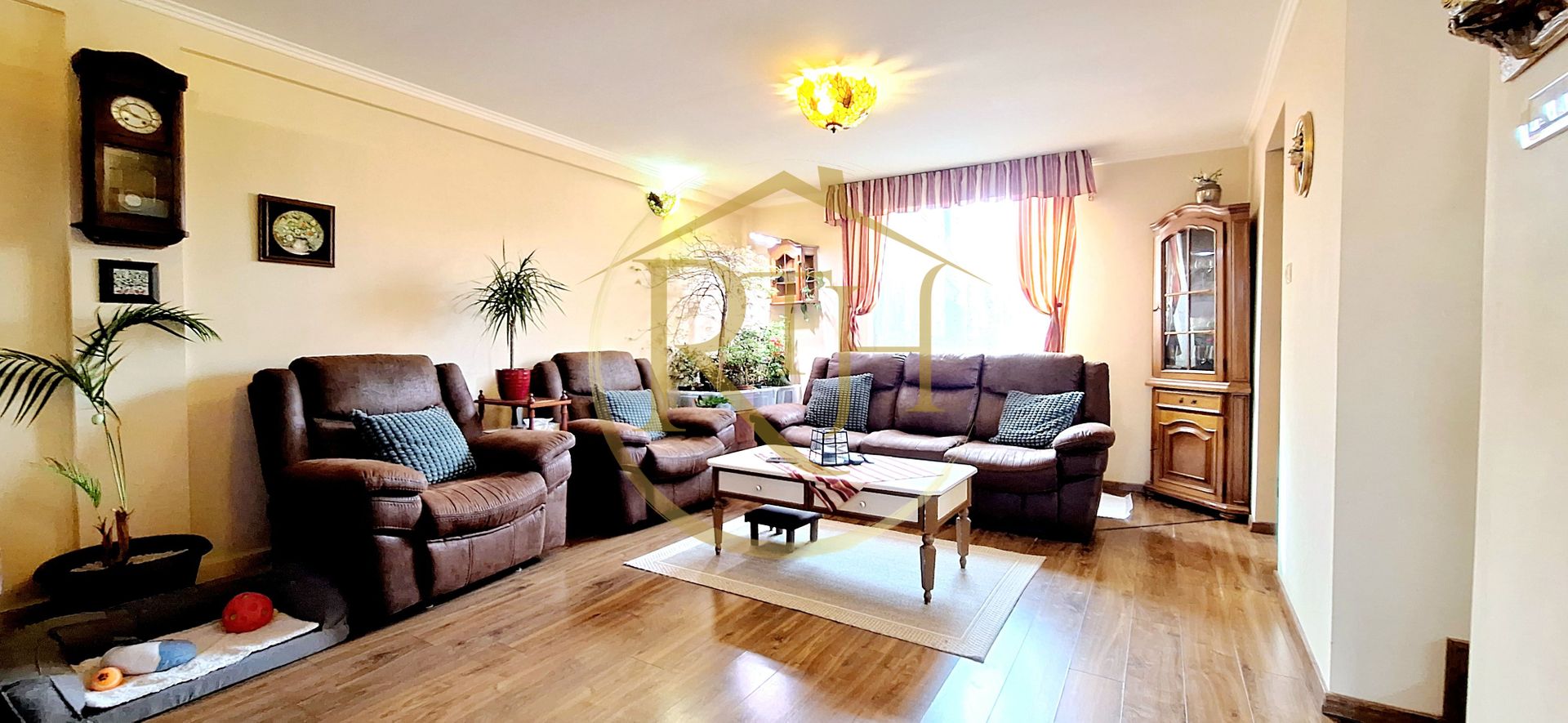 Casa deosebita, 4 camere, curte amenajata, Giroc, str Apicultorilor. - Poză 4