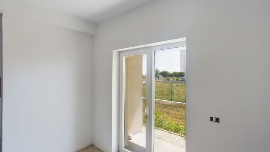 Apartament cu 3 camere, zona Torontalului - Poză 1